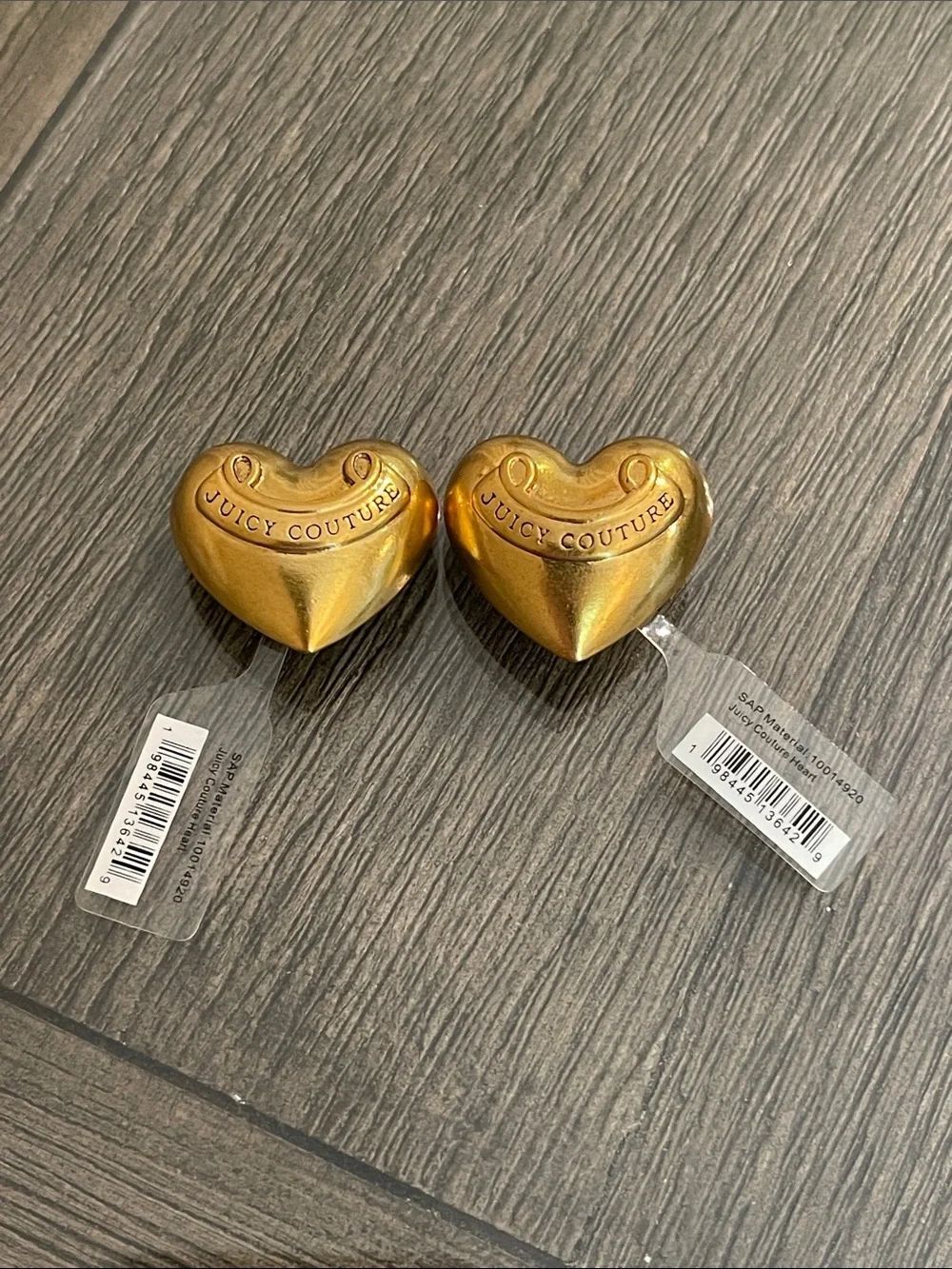 2 Juicy Couture Heart Jibbitz™ charms Gold-tone Metal Puffy Heart Shoe Charms